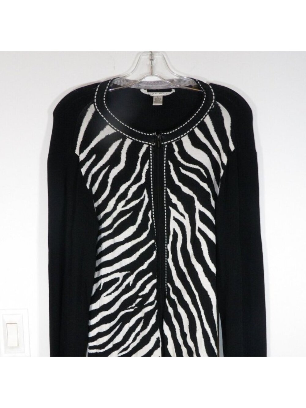 Womens Sweater Rafael Black and White Size Large